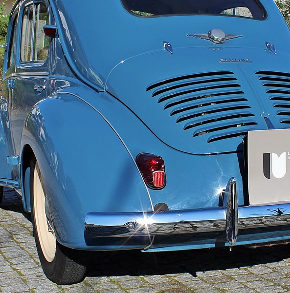 Renault 4CV